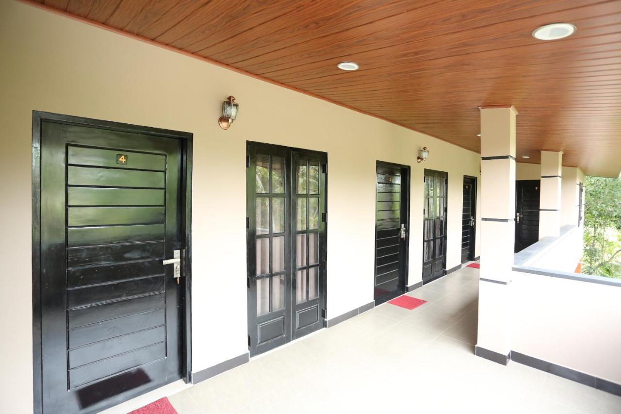 Edwin'S Airport Stay Dalupotha Exterior photo